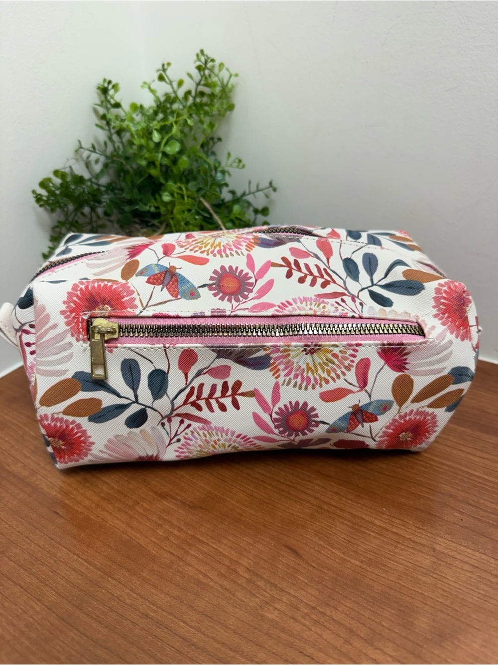Makeup Bag Cats Flowers Light Blue Fabric Zipper 10x4.25x4.75 OCS Designs
